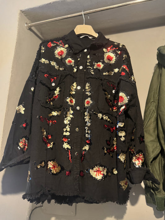 Camicia over paillettes