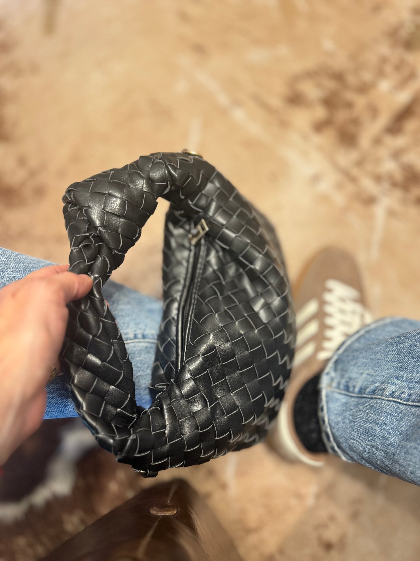 Borsa a mano eco pelle lavorata nera